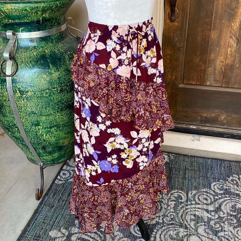 Ruffled gypsy style elastic waist skirt size large